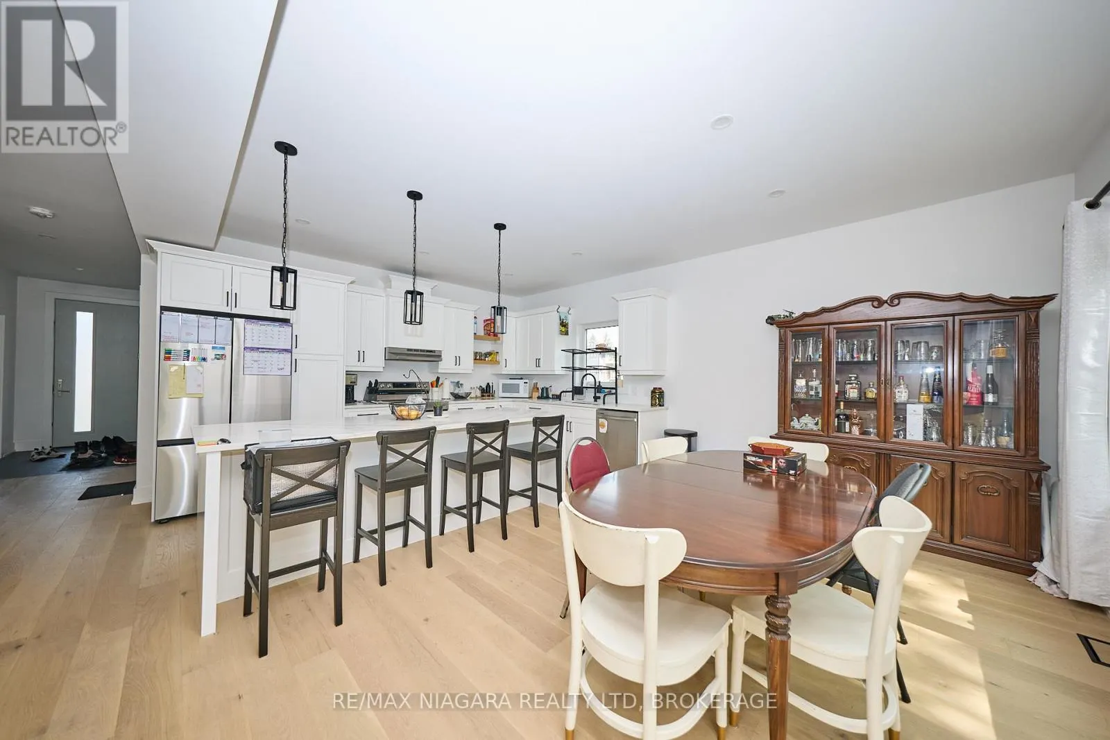 146 HODGKINS AVENUE