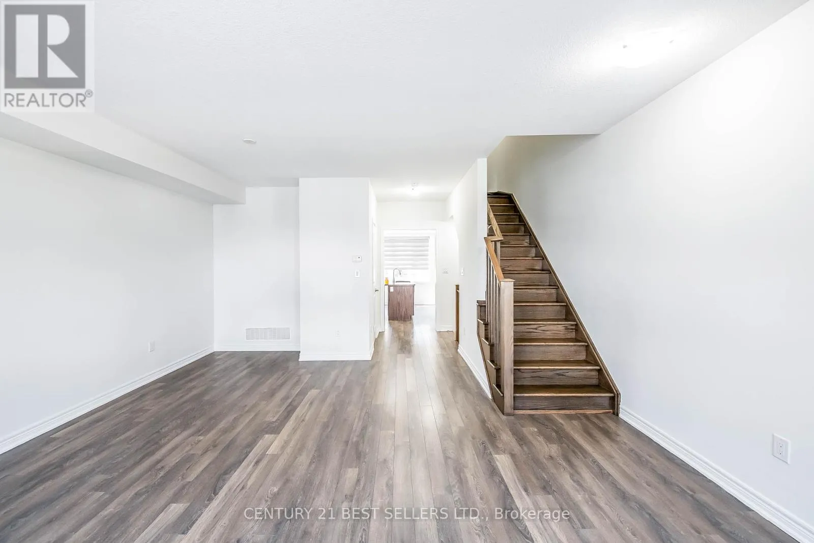23 RAPIDS LANE