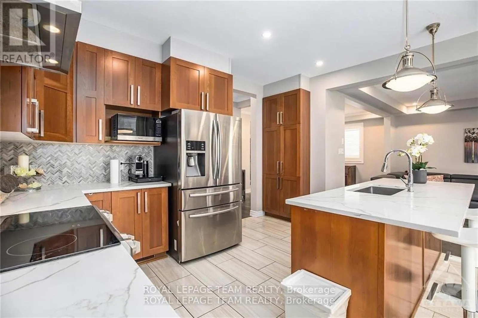 240 SADDLEBACK CRESCENT