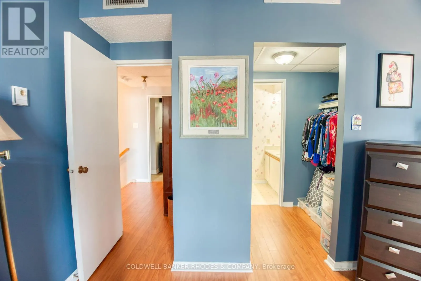 1105 - 556 LAURIER AVENUE W