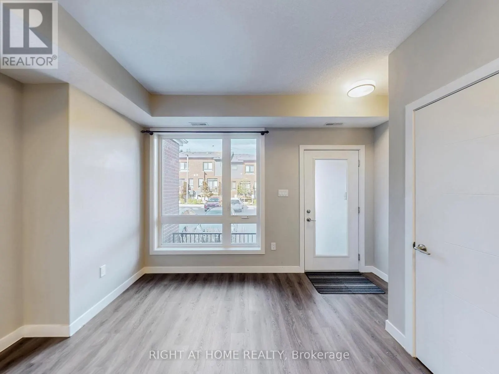 07 - 83 BEECHWOOD AVENUE