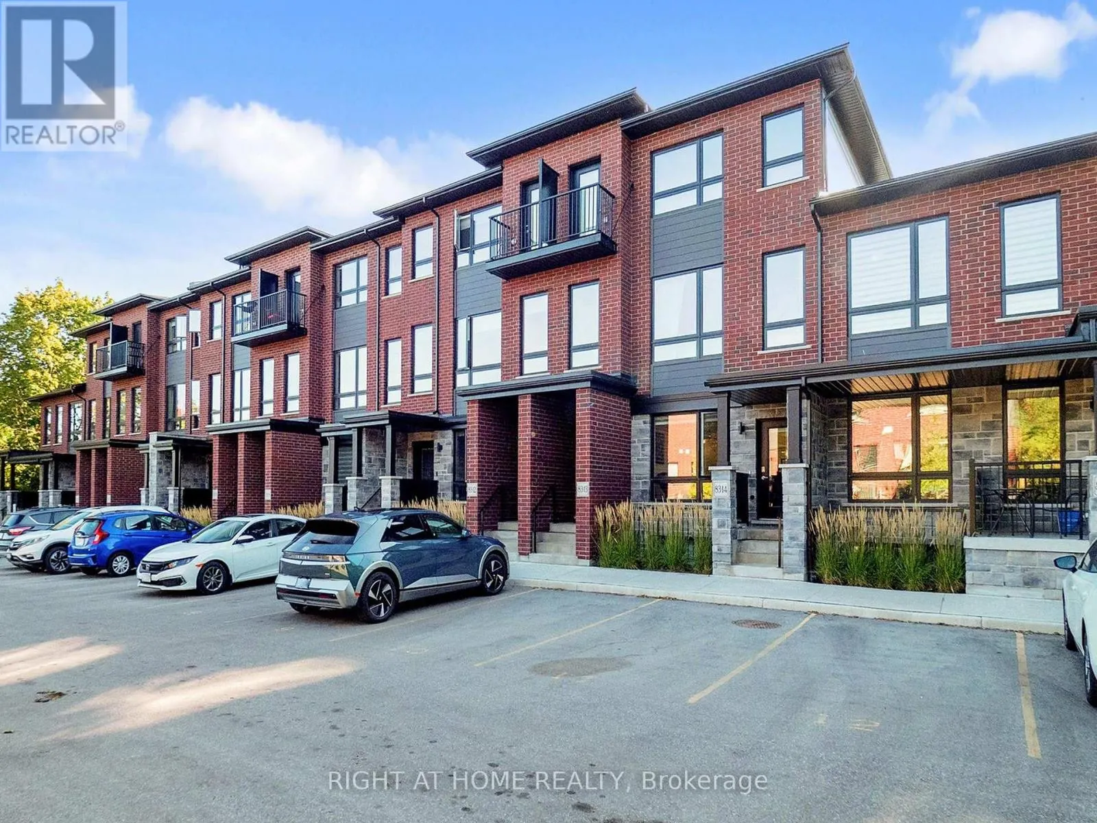 07 - 83 BEECHWOOD AVENUE