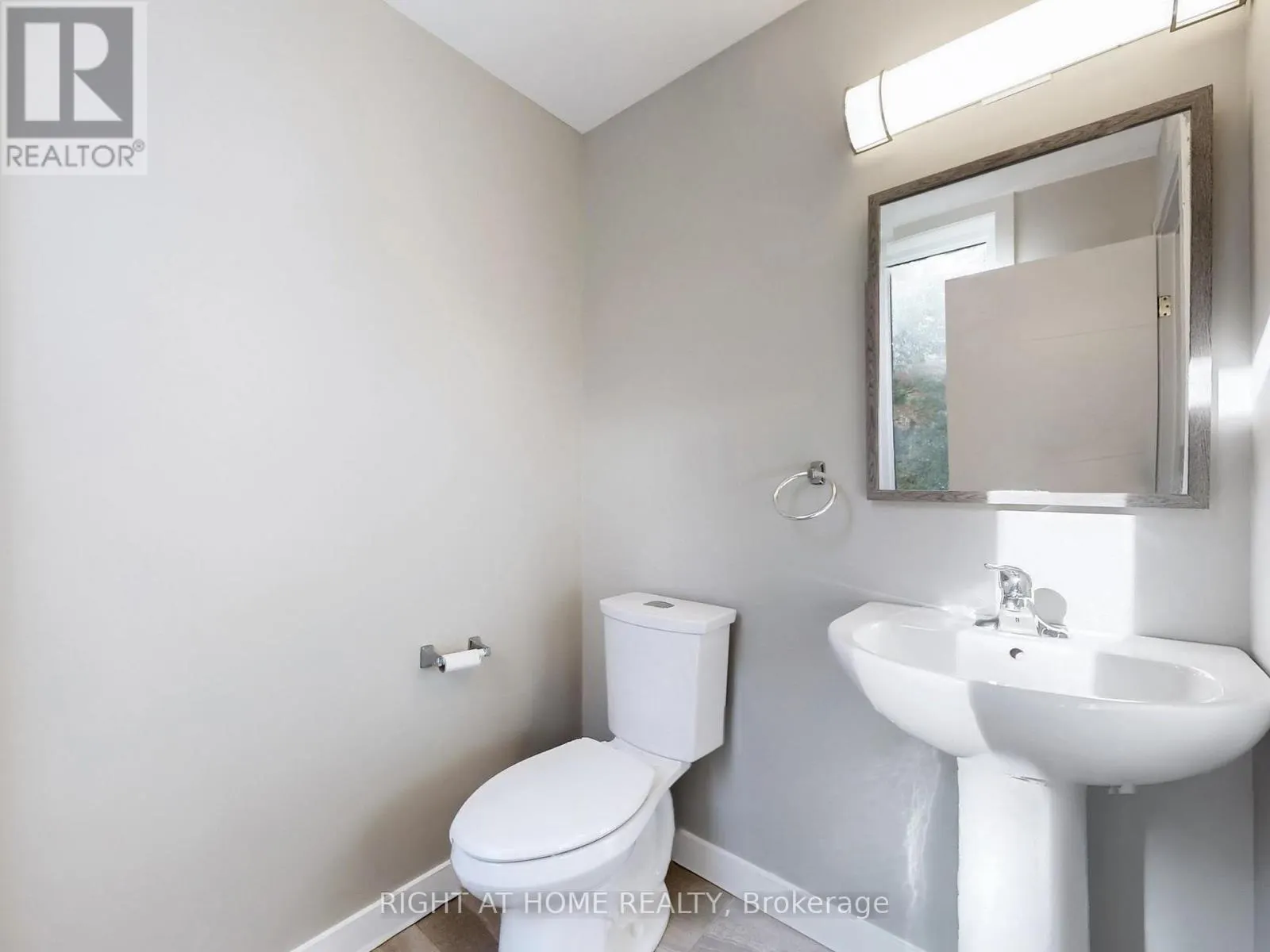 07 - 83 BEECHWOOD AVENUE