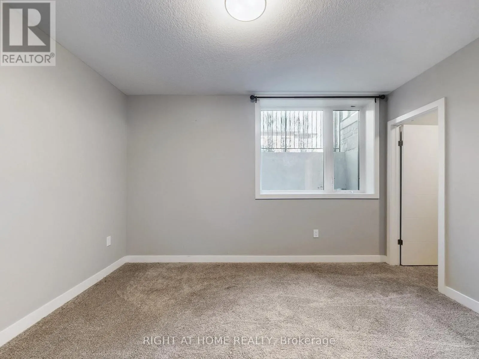 07 - 83 BEECHWOOD AVENUE