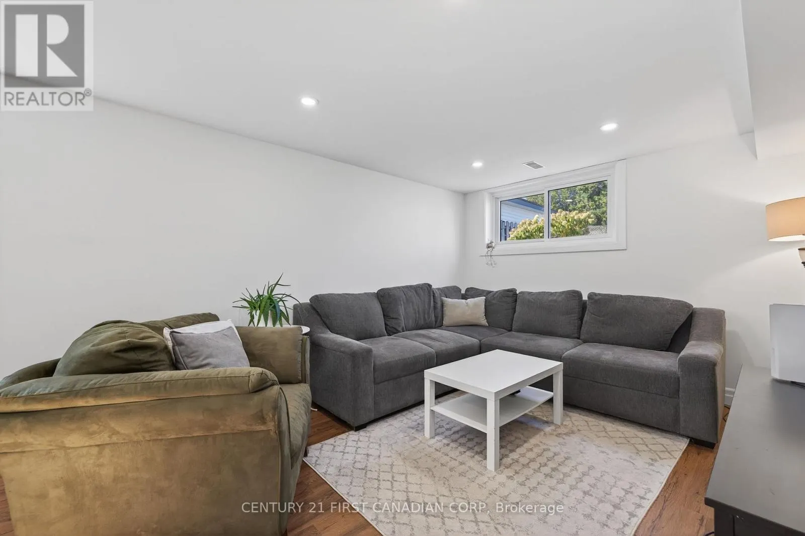 7 UPCOTT CRESCENT