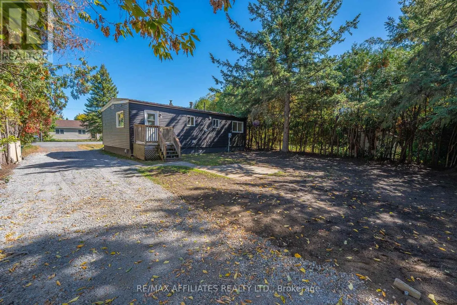 5 FRINGEWOOD DRIVE