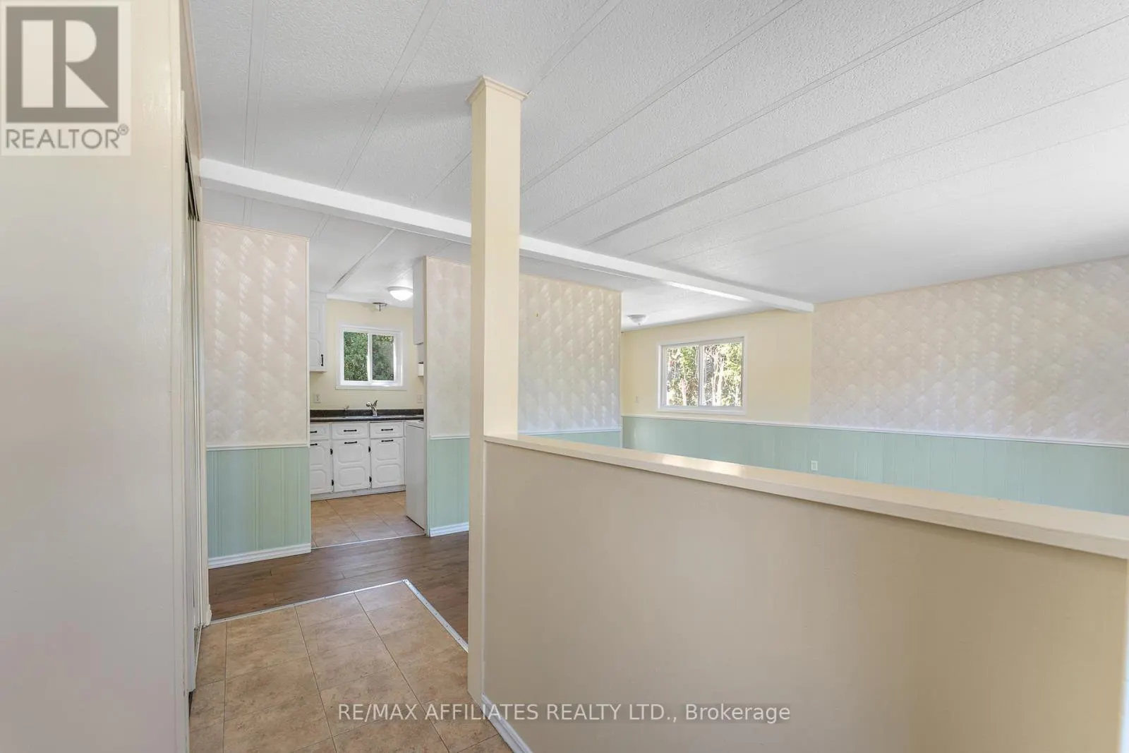5 FRINGEWOOD DRIVE
