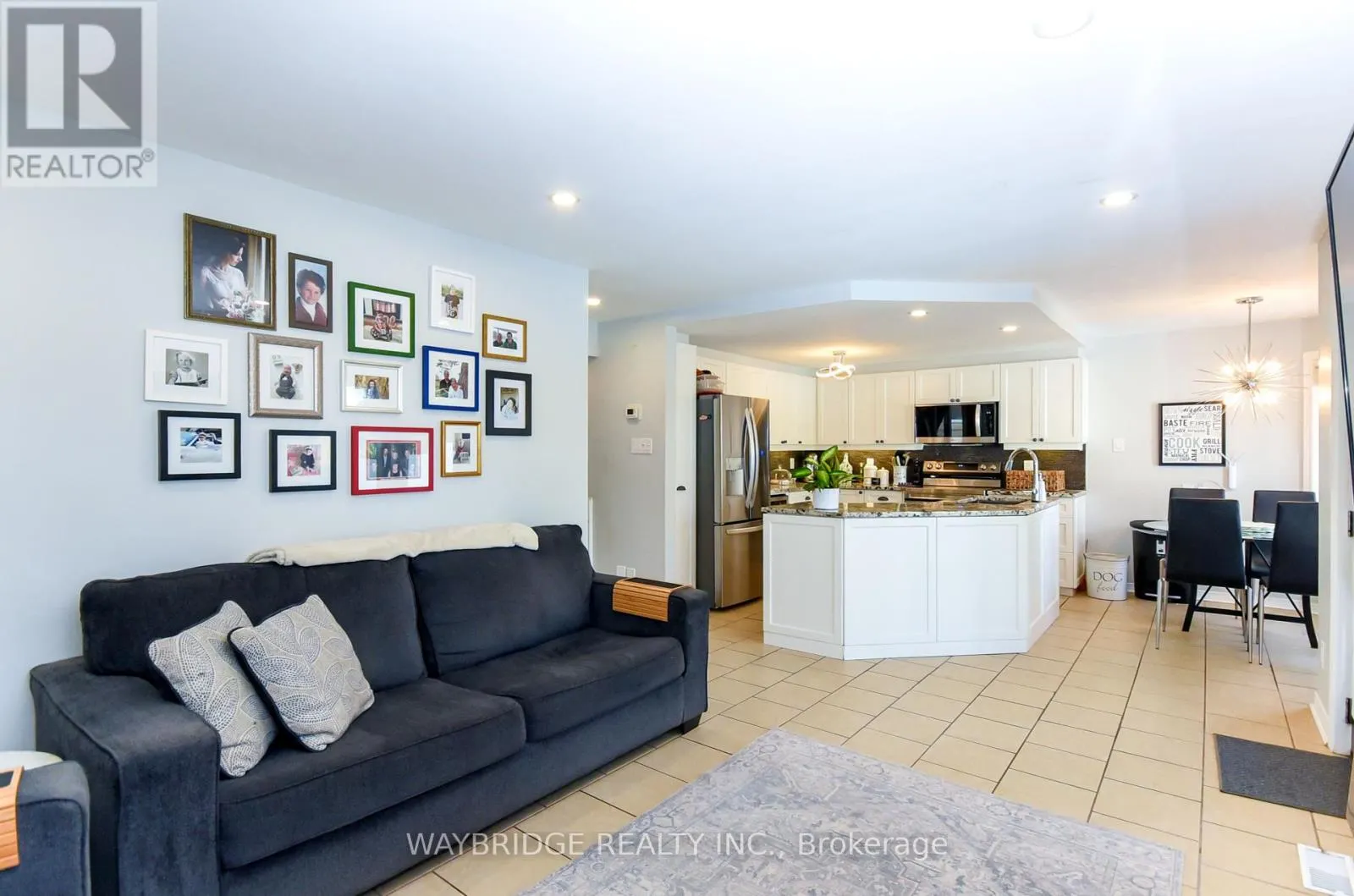 27 CHATHAM GARDENS