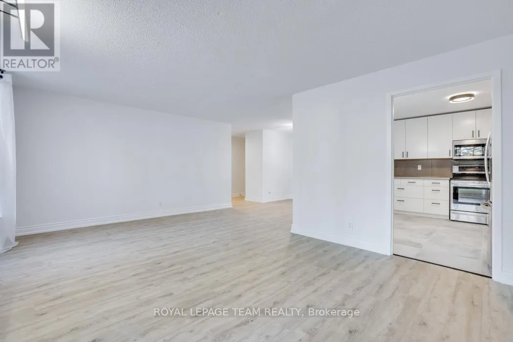 113 - 2951 RIVERSIDE DRIVE