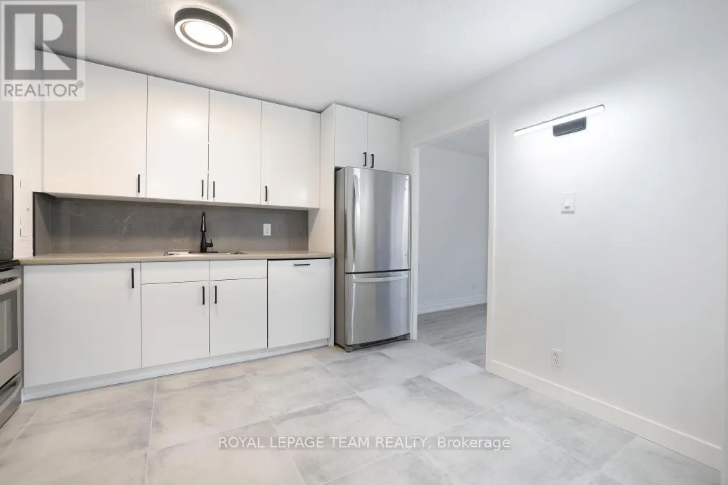 113 - 2951 RIVERSIDE DRIVE