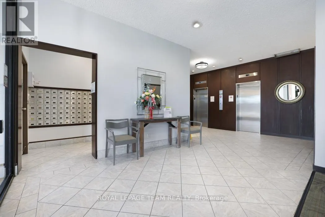 113 - 2951 RIVERSIDE DRIVE
