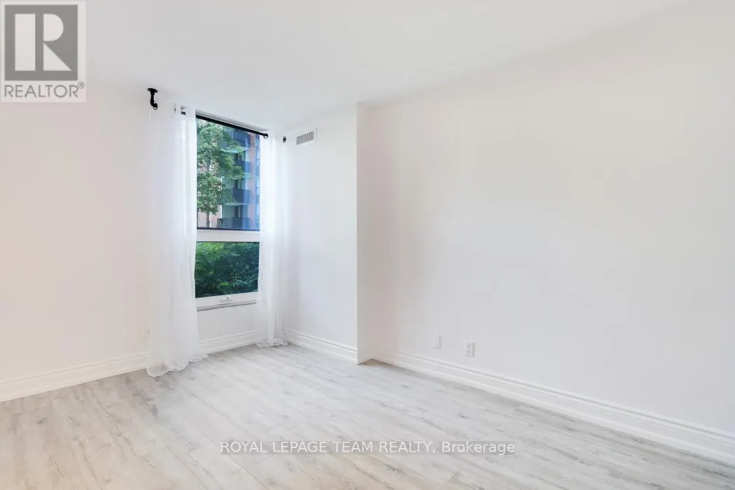 113 - 2951 RIVERSIDE DRIVE
