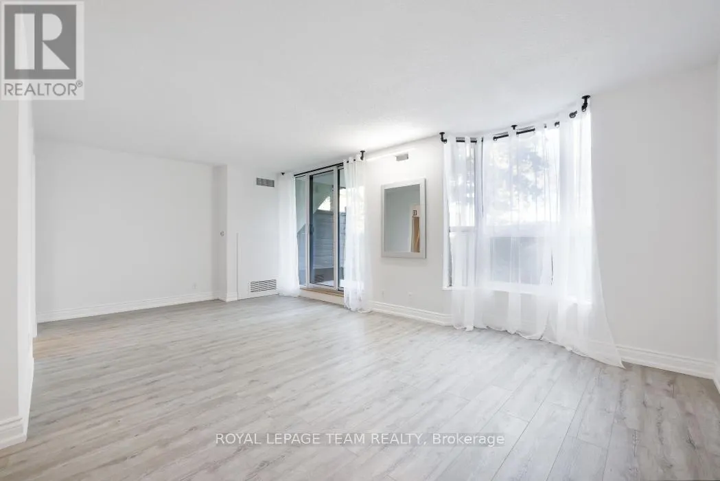 113 - 2951 RIVERSIDE DRIVE