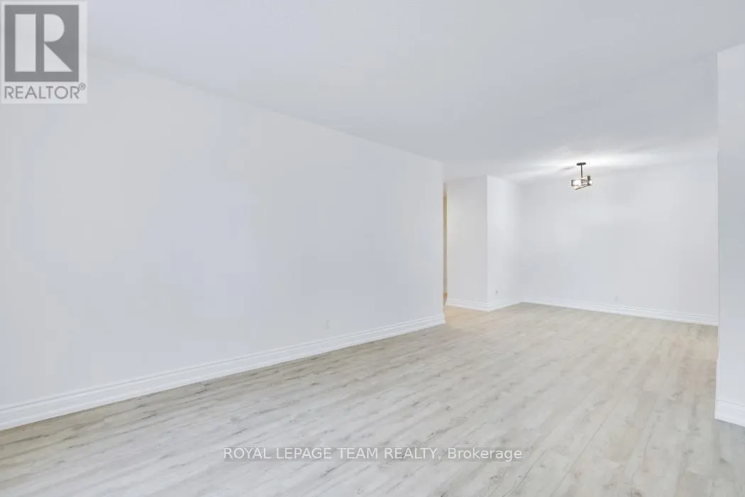 113 - 2951 RIVERSIDE DRIVE