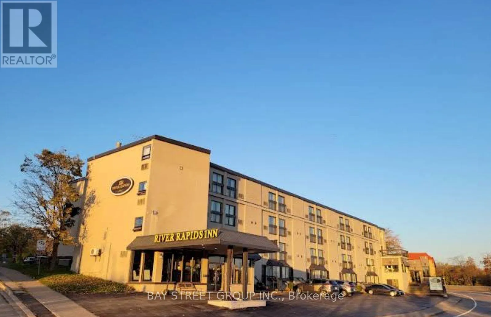 304 - 4029 RIVER ROAD