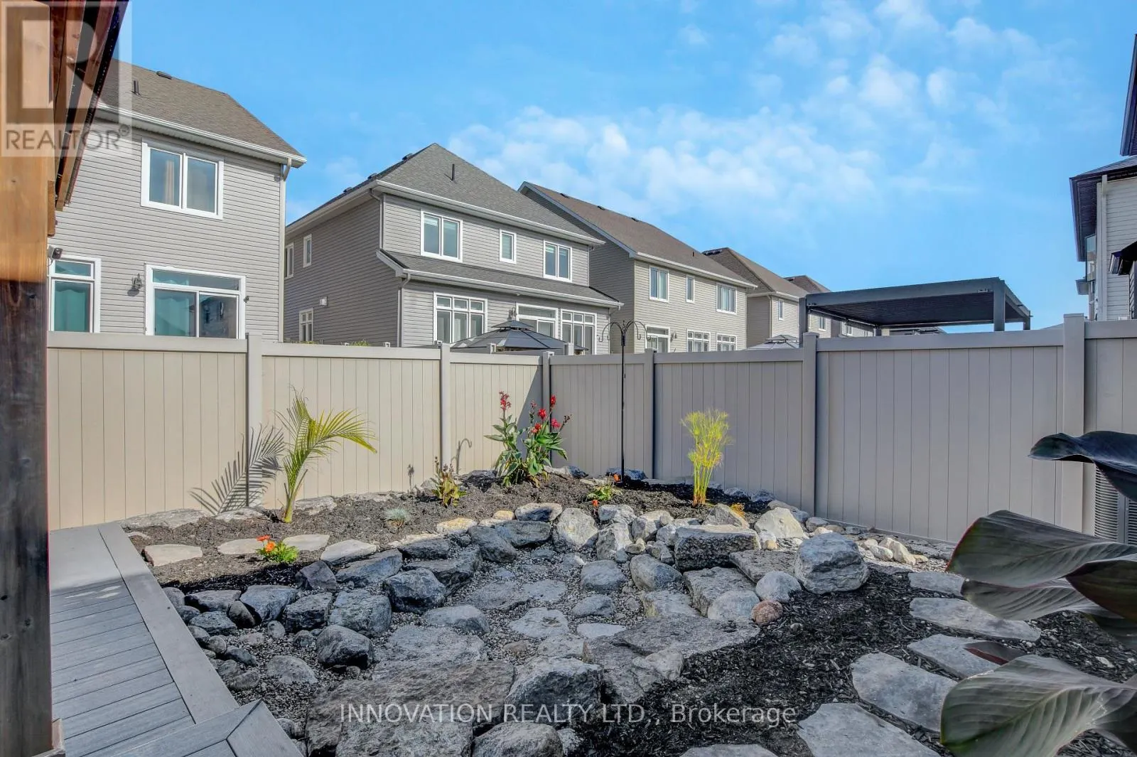 565 BOBOLINK RIDGE