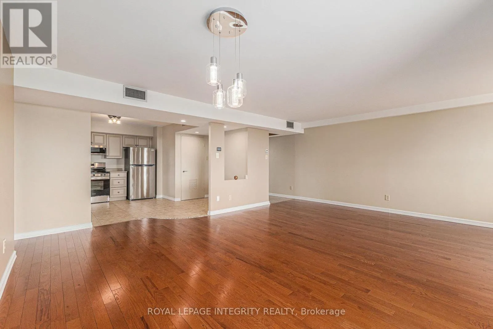 602 - 50 EMMERSON AVENUE