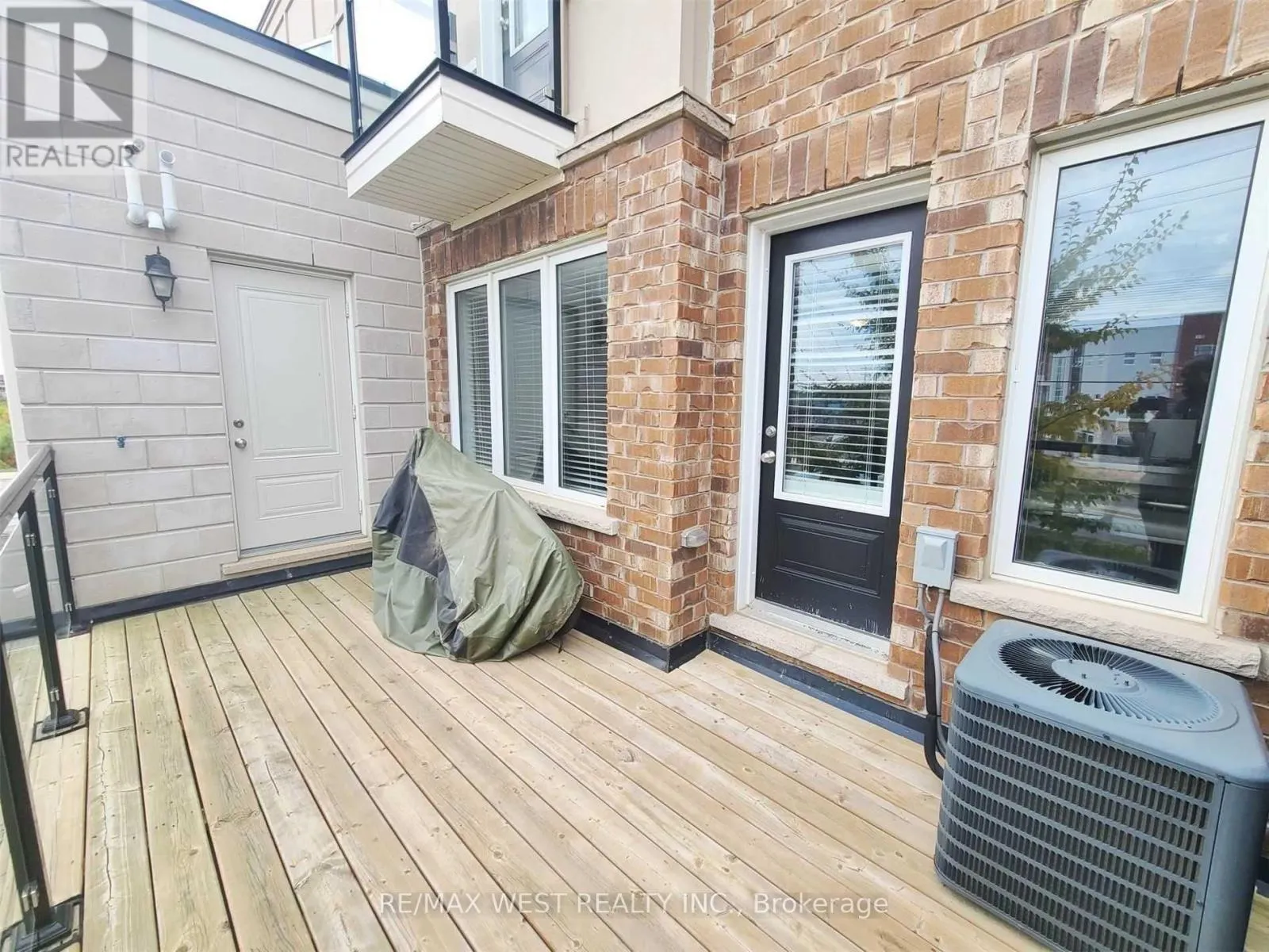 55 - 118 DAYLILY LANE