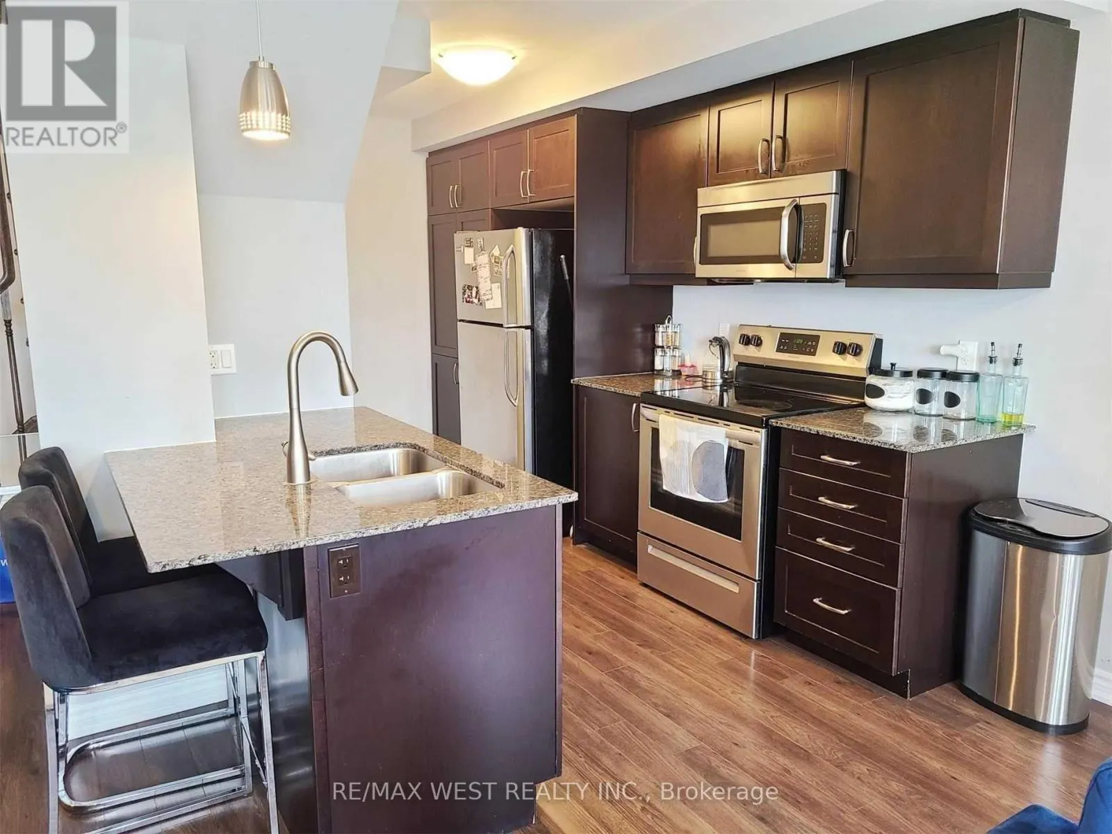 55 - 118 DAYLILY LANE