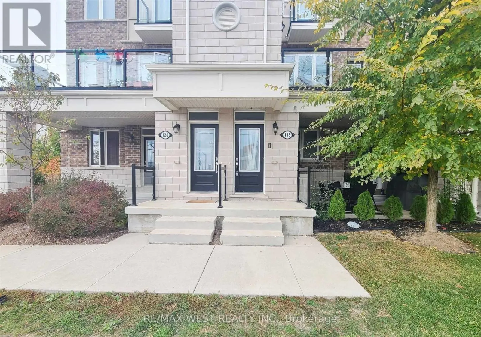 55 - 118 DAYLILY LANE