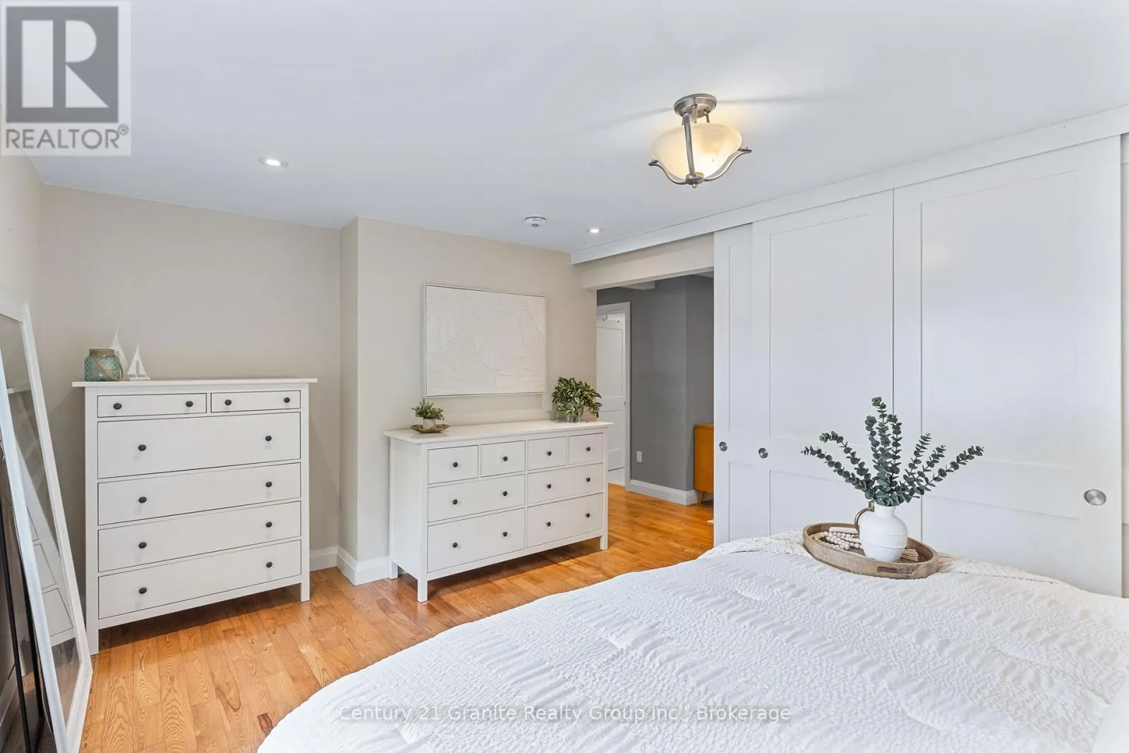 1053 MAEBAR ROAD