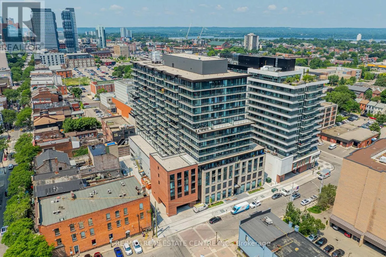 511 - 1 JARVIS STREET