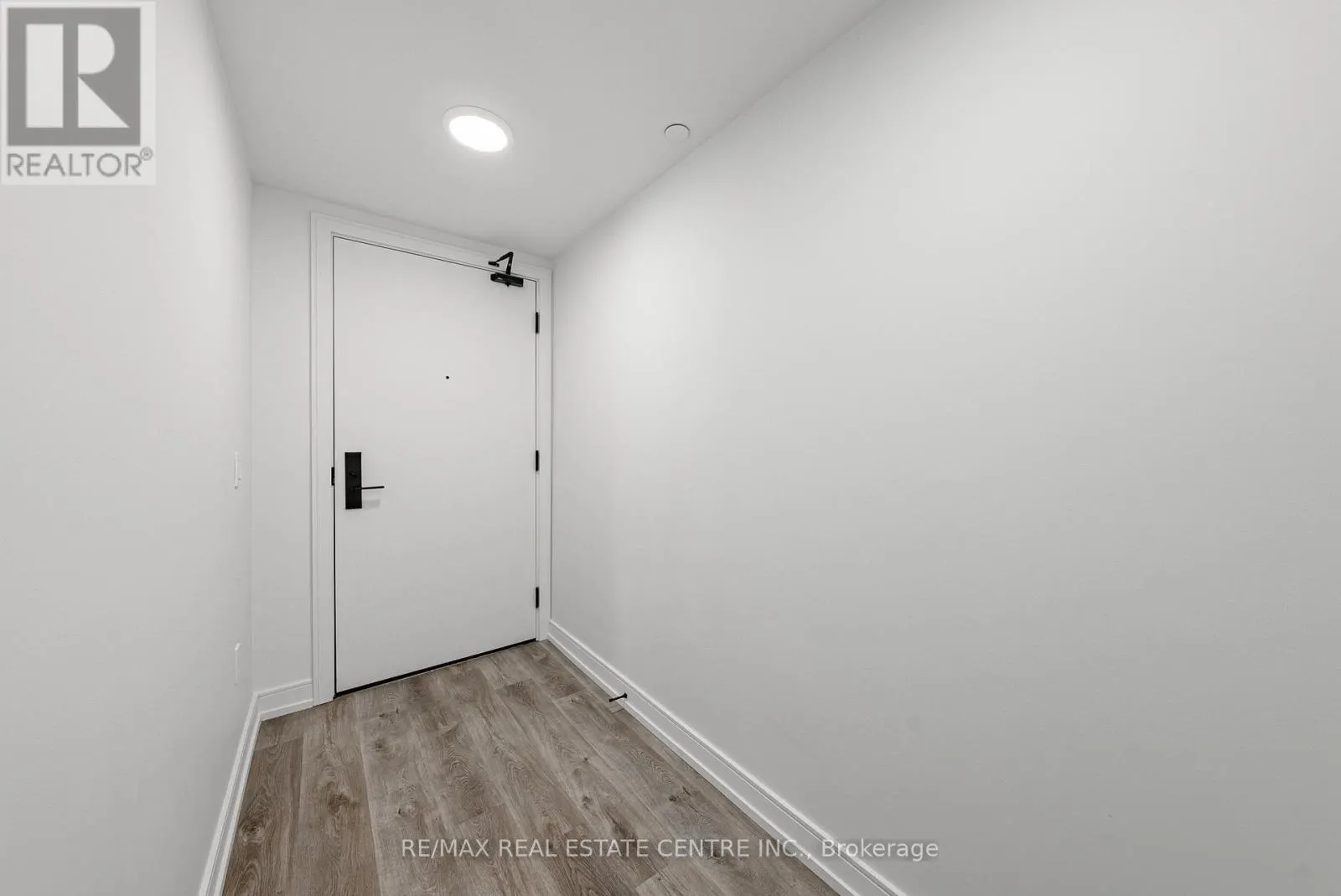 511 - 1 JARVIS STREET