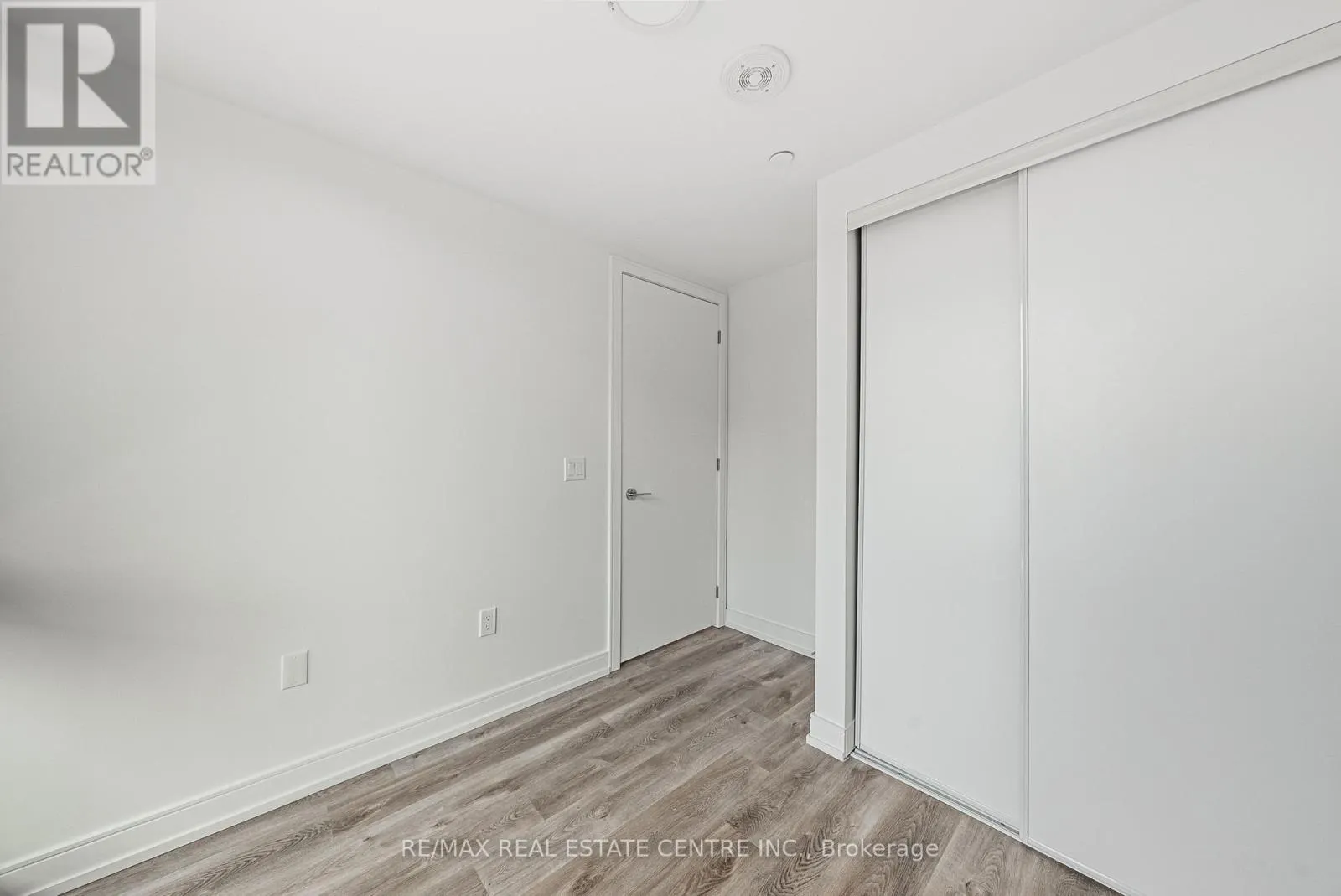 511 - 1 JARVIS STREET