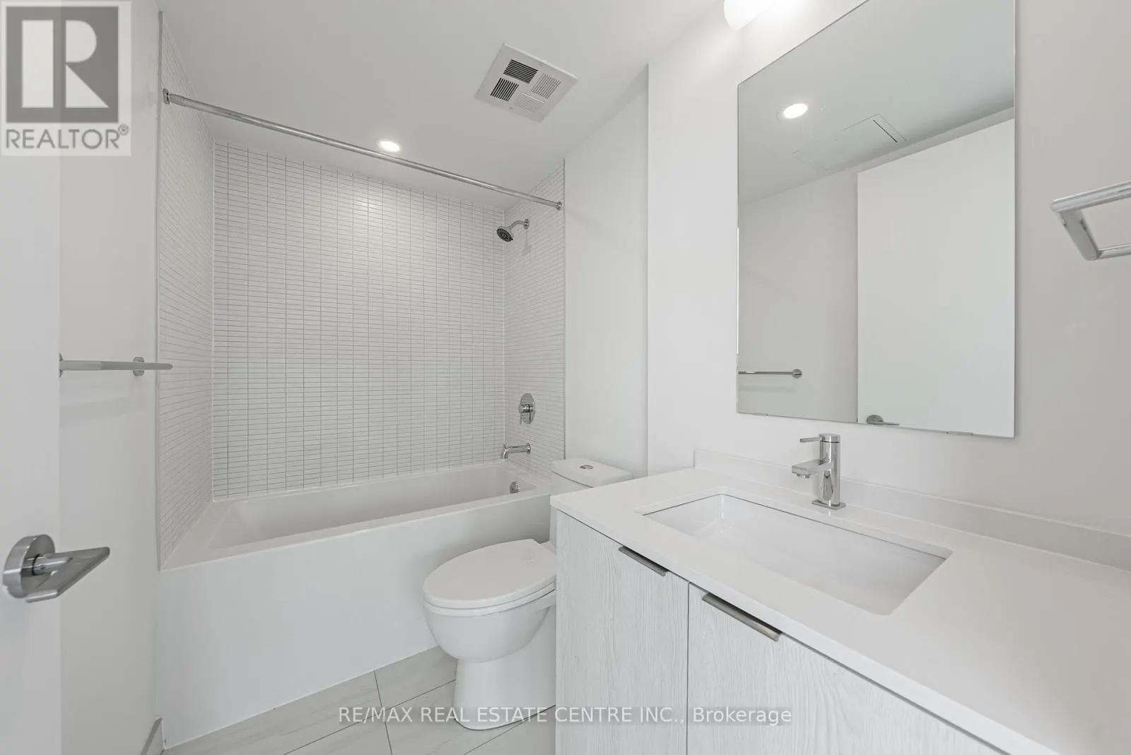 511 - 1 JARVIS STREET