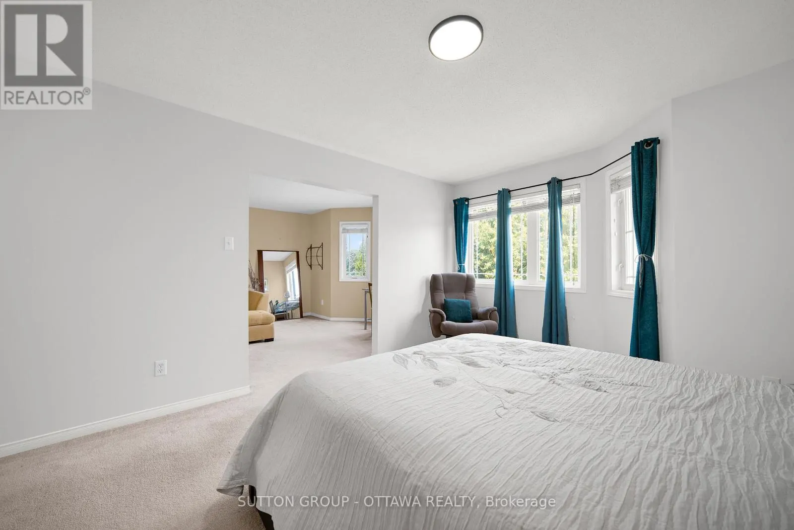 128 ANNAPOLIS CIRCLE