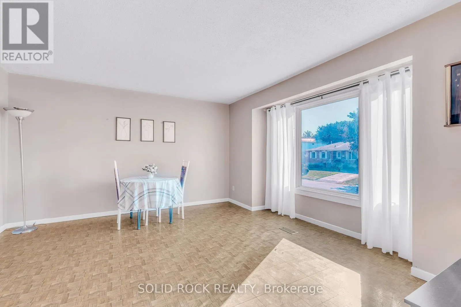 857 CUNNINGHAM CRESCENT