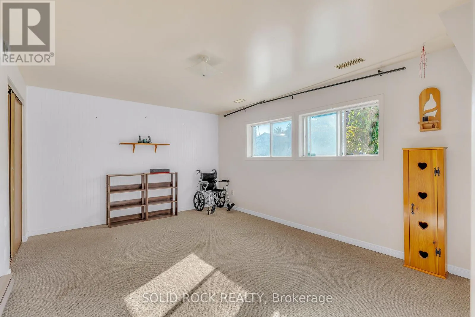 857 CUNNINGHAM CRESCENT