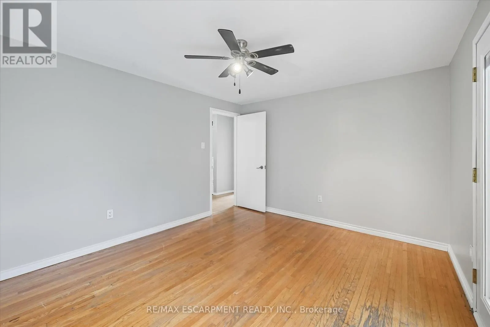 966 UPPER SHERMAN AVENUE