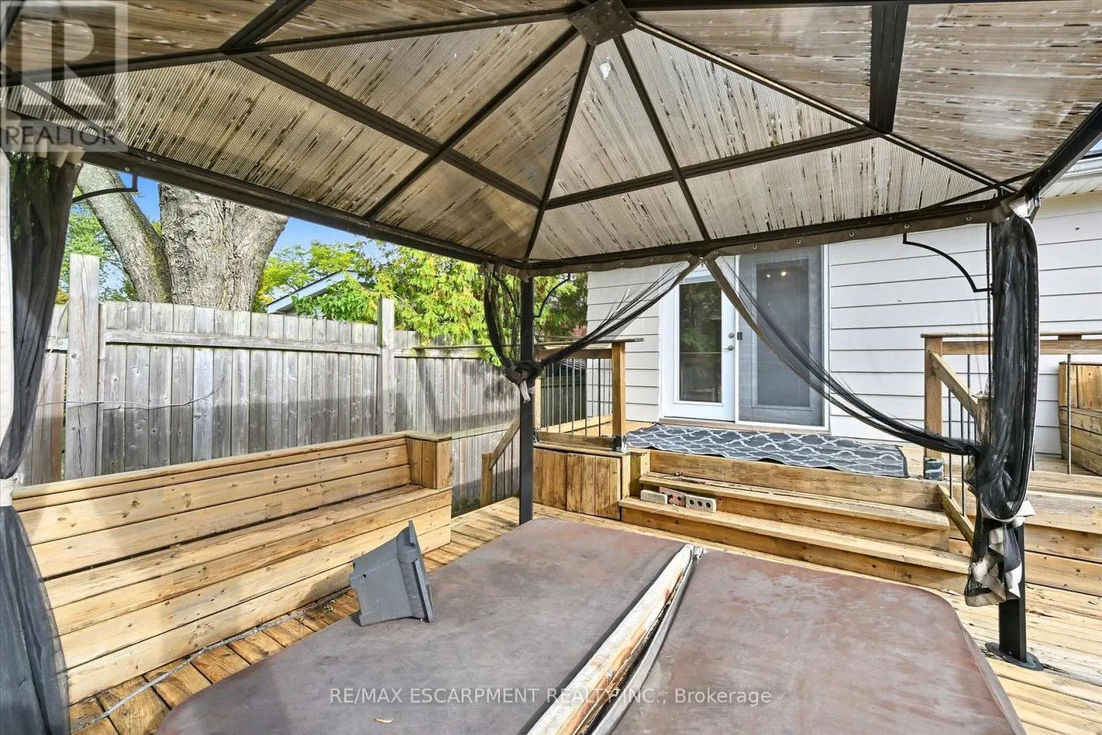 966 UPPER SHERMAN AVENUE