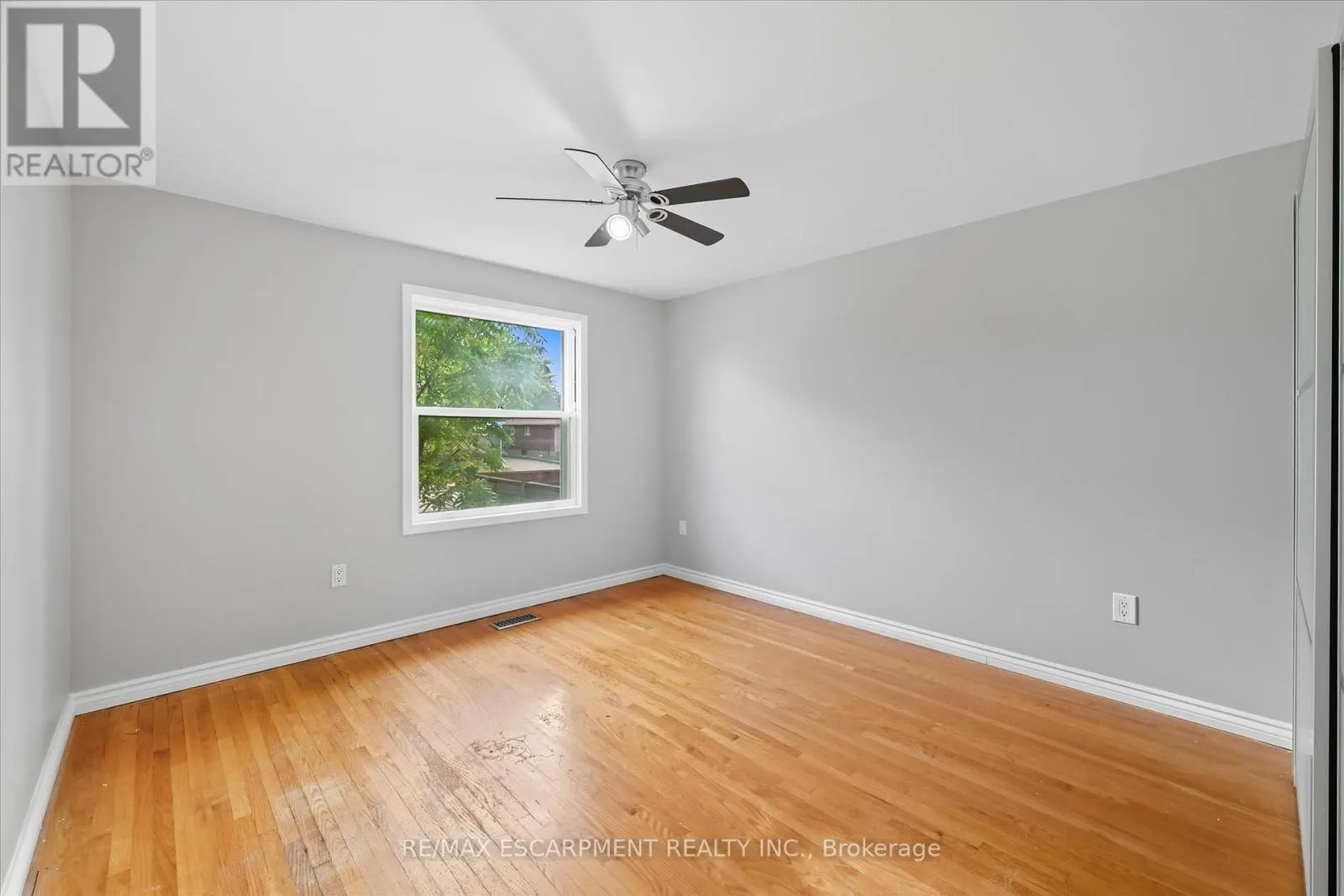 966 UPPER SHERMAN AVENUE