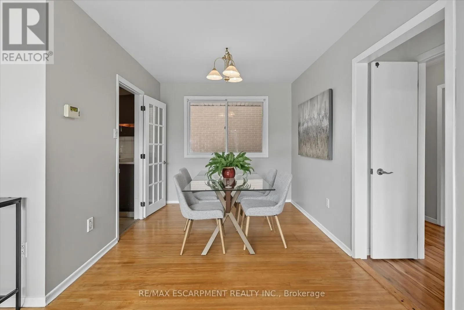 966 UPPER SHERMAN AVENUE
