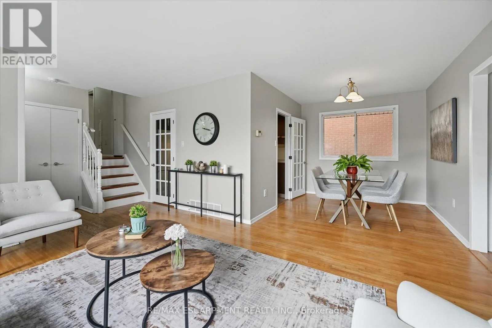 966 UPPER SHERMAN AVENUE