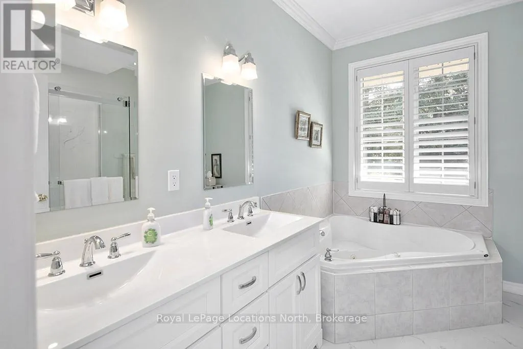 24 - 110 NAPIER STREET W, #24