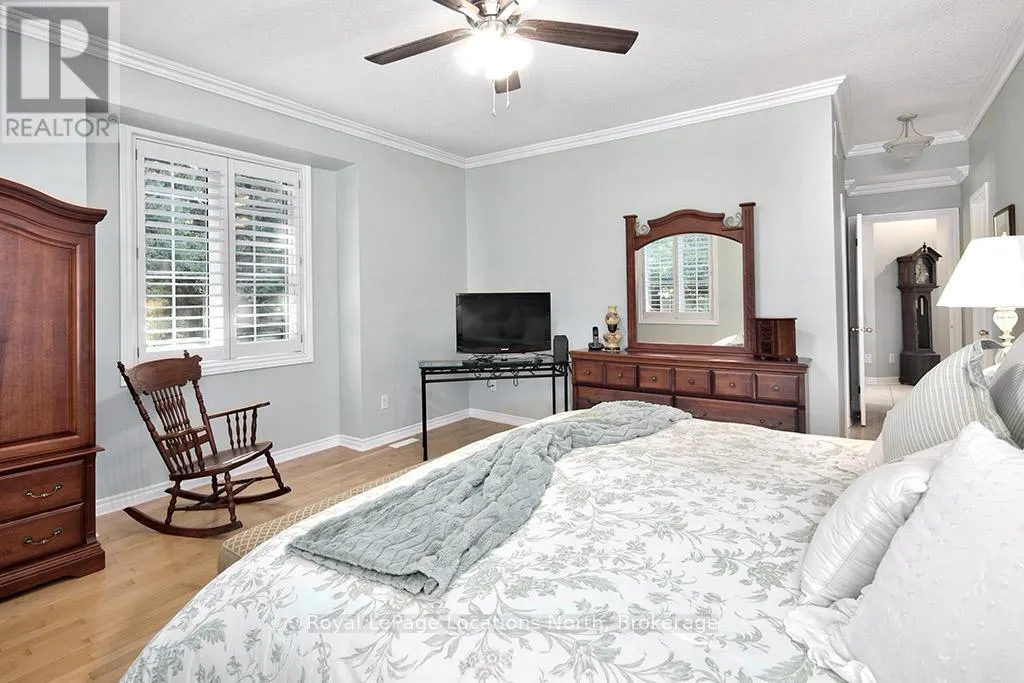 24 - 110 NAPIER STREET W, #24