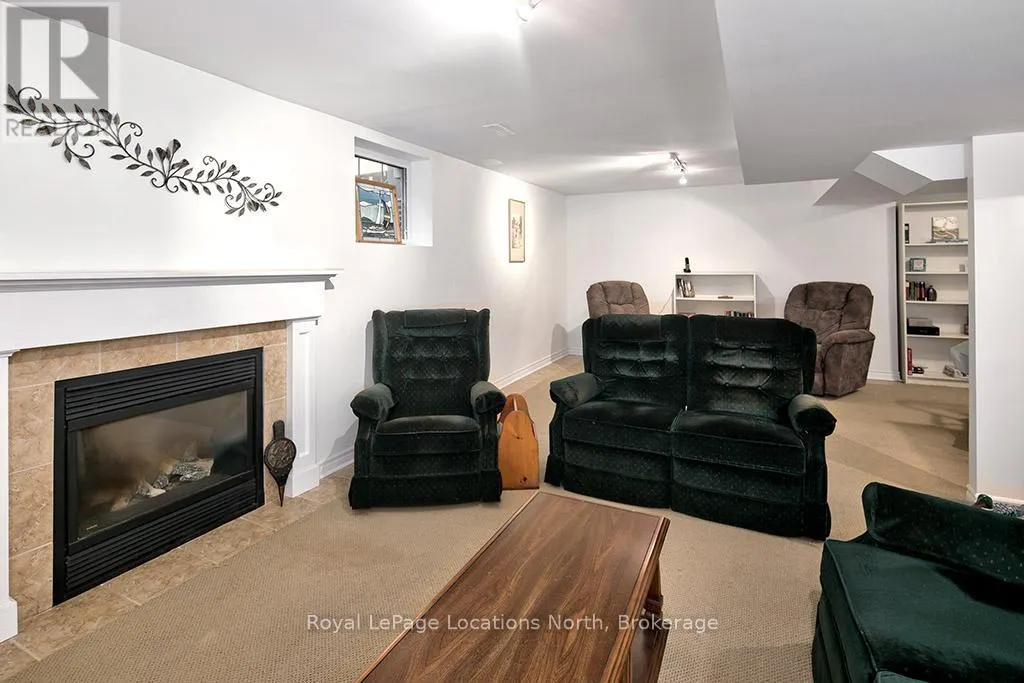24 - 110 NAPIER STREET W, #24