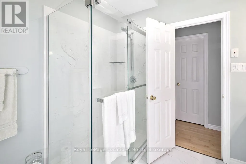 24 - 110 NAPIER STREET W, #24