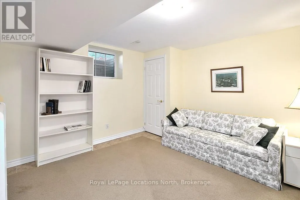 24 - 110 NAPIER STREET W, #24