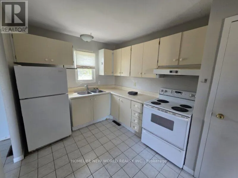 28 - 131 ROCKWOOD AVENUE