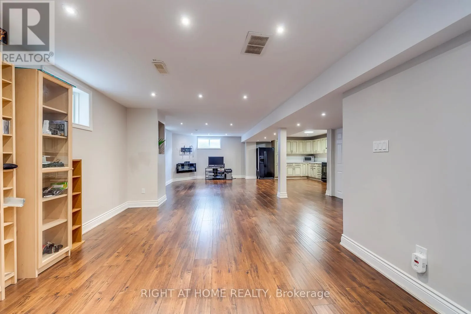 38 ASSISI STREET