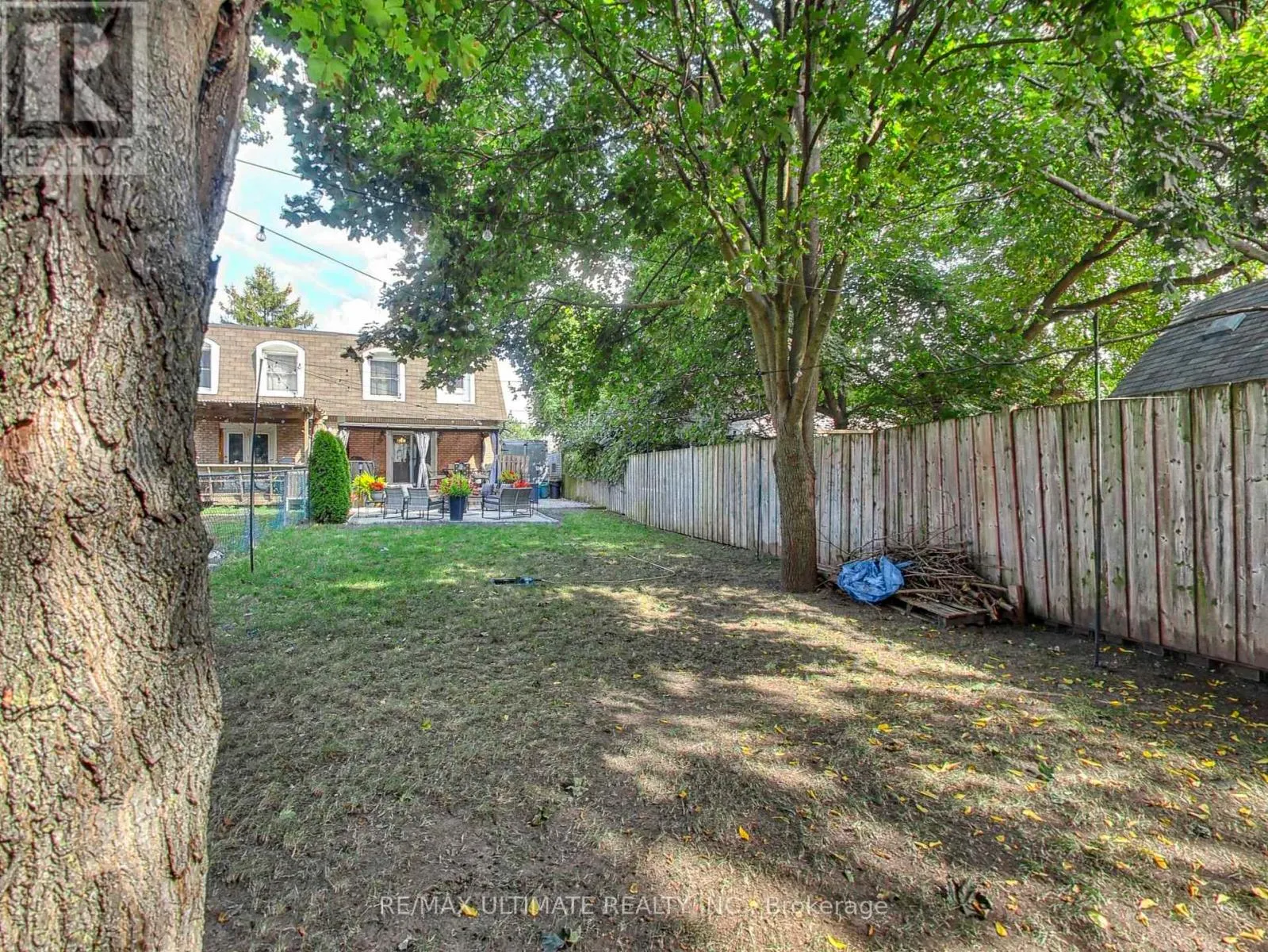 496 ELGIN STREET N