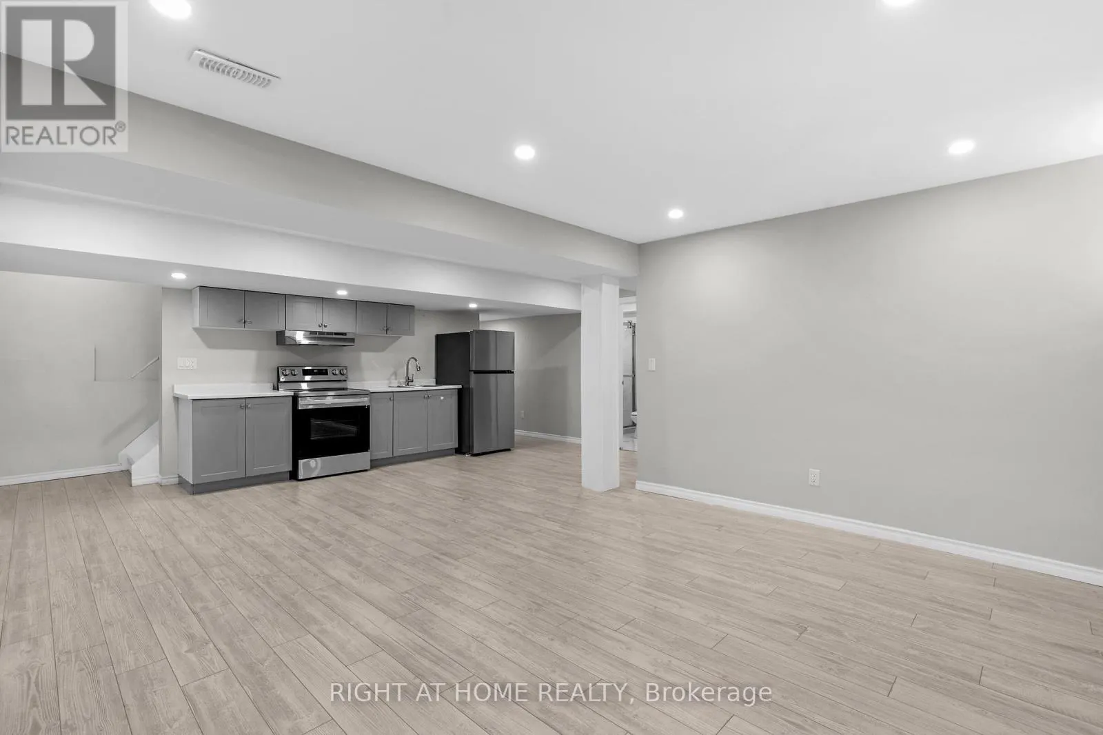 223 THOMPSON ROAD