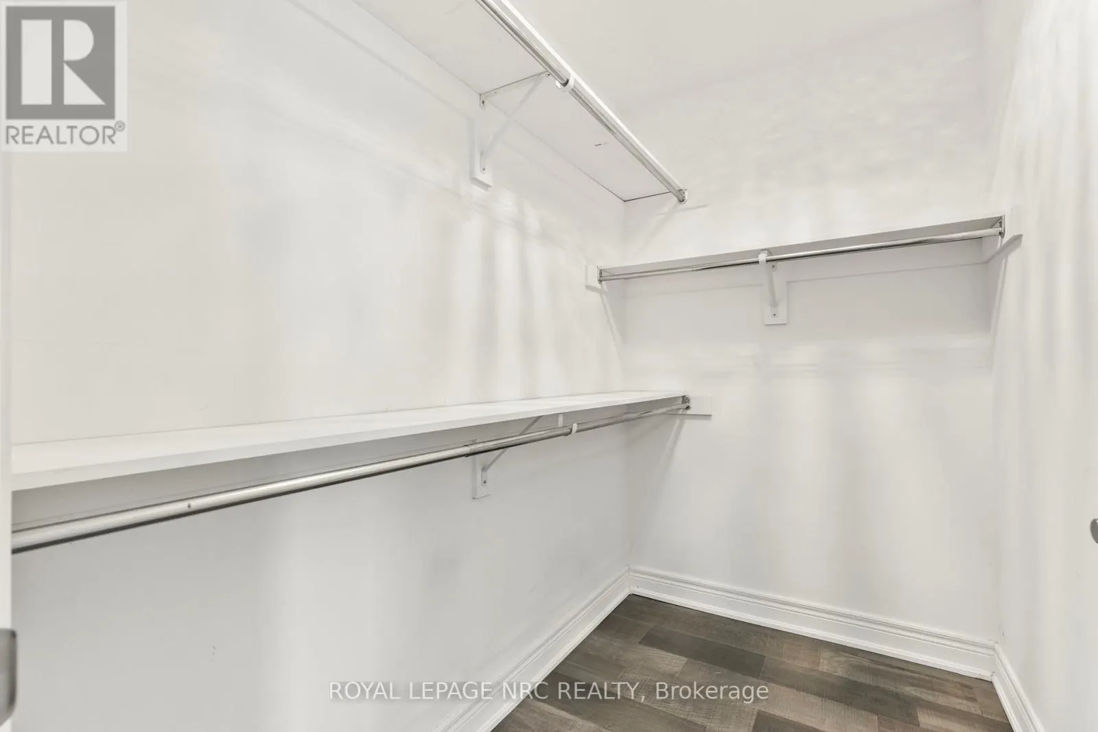 UPPER LEVEL - 25 AUTUMN AVENUE