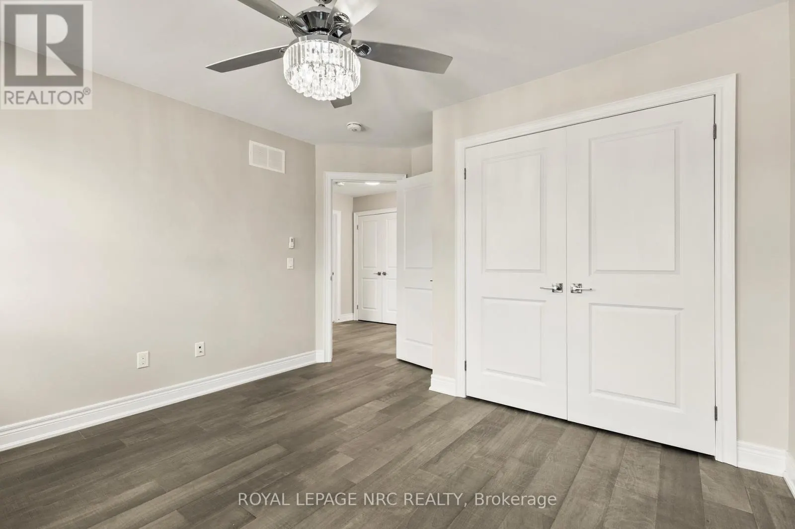 UPPER LEVEL - 25 AUTUMN AVENUE