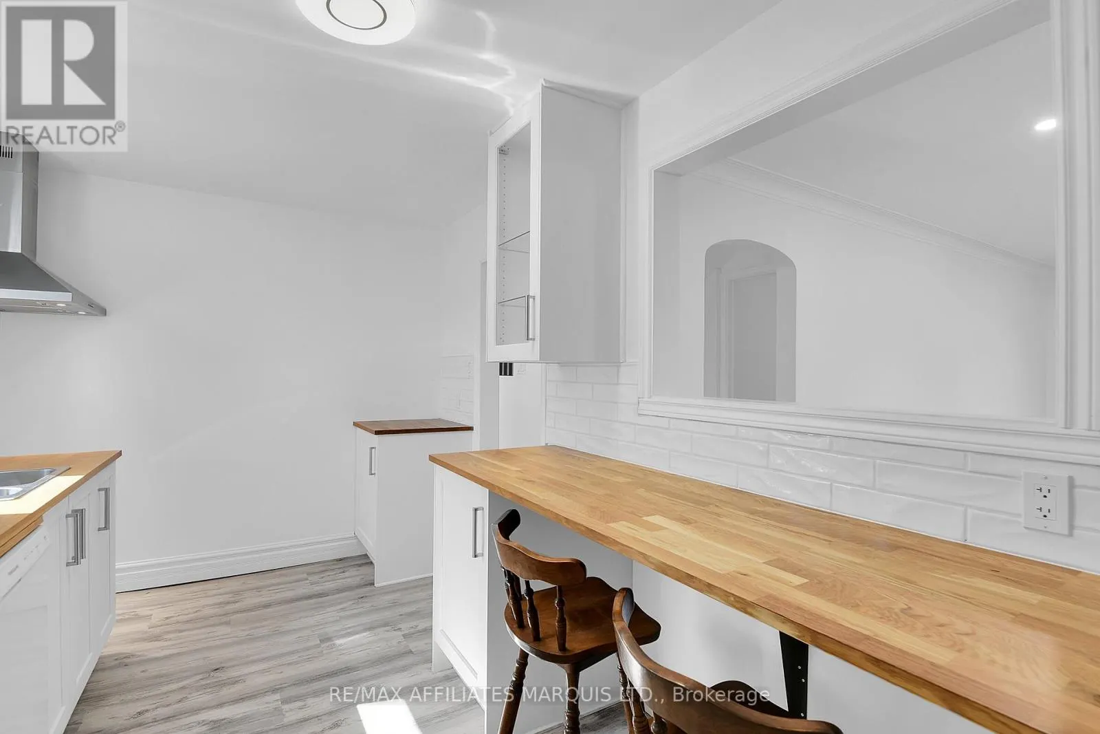 2030 PITT STREET