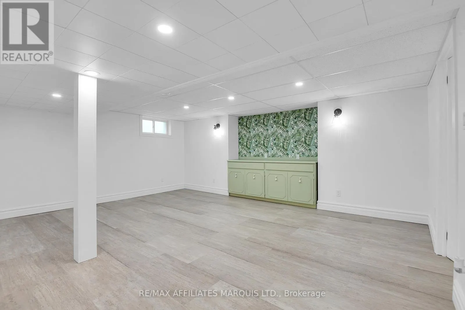 2030 PITT STREET